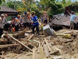 *Tim K9 Polri Temukan Sesosok Mayat Wanita di Depan Gereja GKPA Huta Godang, Batang Toru