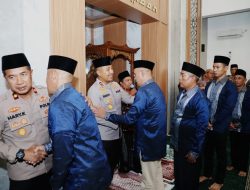 *Sore yang cerah Kapolres Kediri melepas 5 Personel berangkat melaksanakan ibadah umroh