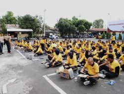 *Perkuat Soliditas Internal, Polres Kediri Gelar Olahraga dan Makan Bersama