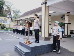 *Kapolres Kediri Kota Pimpin Apel Pagi, Tekankan Kesehatan Personel dan Kesiapan Jelang Ramadan