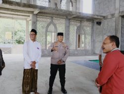 *Peduli Sarana Ibadah, Polres Kediri Salurkan Bantuan untuk Masjid An Nur Al Utsmani*