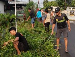 Karang Taruna ( Kartar ) Lingkungan RW 07 Desa Seketi Kerja Bakti Bersama Warga Untuk Antisipasi Banjir dan Menyongsong Bulan Suci Ramadhan