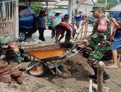 *Peran Aktif Babinsa Wonodadi, Gotong Royong Bangun Pondasi Rumah Warga