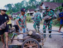 *Akselerasi Pembangunan, Material Jembatan TMMD Ke 127 Mulai Didrop Di Desa Krisik*