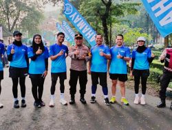 *Personel Polres Kediri Ikut Meriahkan Fun Run di Bendung Gerak Waru Turi