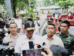 *Kapolres Kediri dan Dandim 0809/Kediri Kompak Ikuti Penyerahan 200 Becak Listrik Bantuan Presiden RI