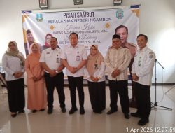 PISAH SAMBUT KEPALA SMK NEGERI NGAMBON HARI INI DI LAKSANAKAN