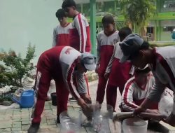 SMK Ma’arif NU Mantup Mengelar Kegiatan Kokorikuler Bertajuk Eco Gardening.