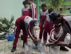 SMK Ma’arif NU Mantup Mengelar Kegiatan Kokorikuler Bertajuk Eco Gardening.