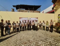 Penyerahan Bantuan Benih Jagung dari Kementerian Pertanian Melalui Polres Jombang Kepada Kelompok Tani di Kecamatan Diwek Kabupaten Jombang