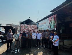 *Polres Jombang Serahkan Bantuan Benih Jagung dari Kementerian Pertanian kepada Kelompok Tani di Kecamatan Mojowarno